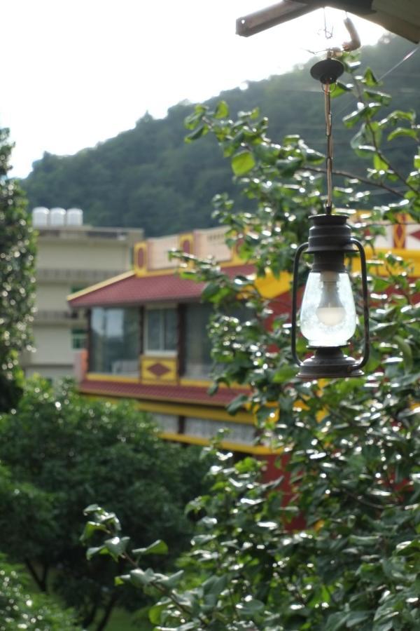 Mvt Guesthouse & Restaurant Rišikéš Exteriér fotografie