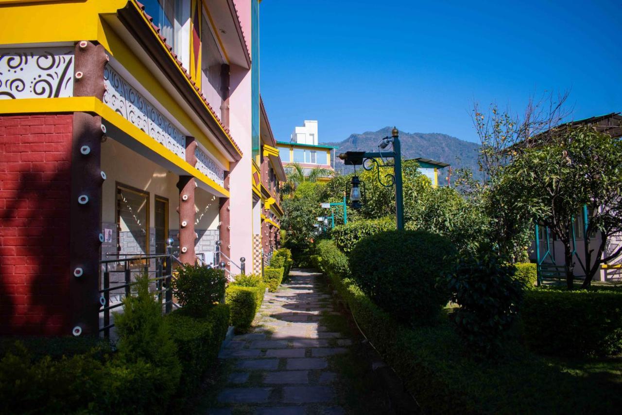 Mvt Guesthouse & Restaurant Rišikéš Exteriér fotografie