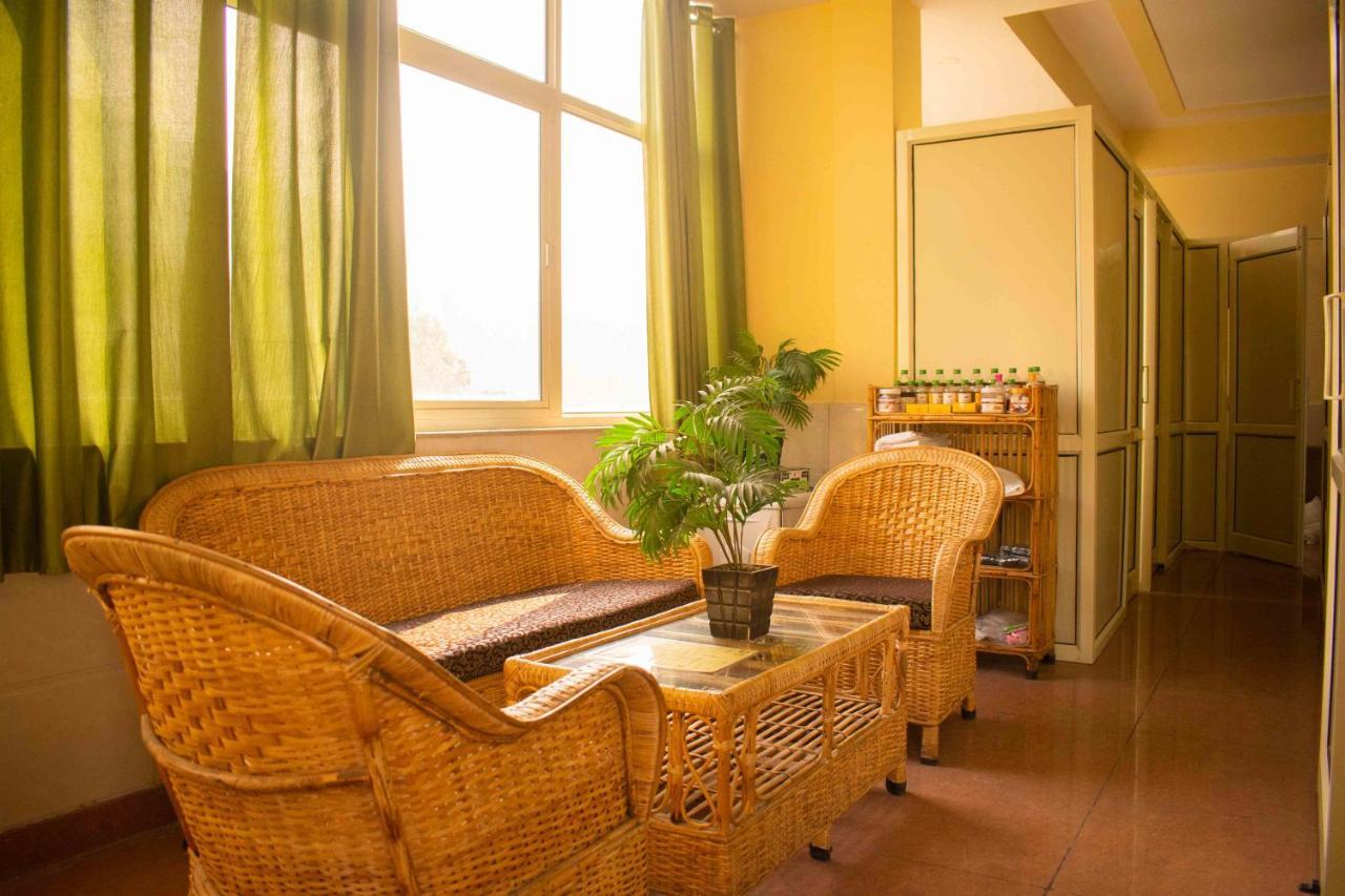 Mvt Guesthouse & Restaurant Rišikéš Exteriér fotografie