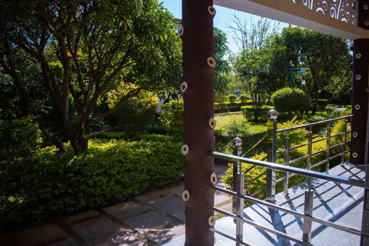 Mvt Guesthouse & Restaurant Rišikéš Exteriér fotografie