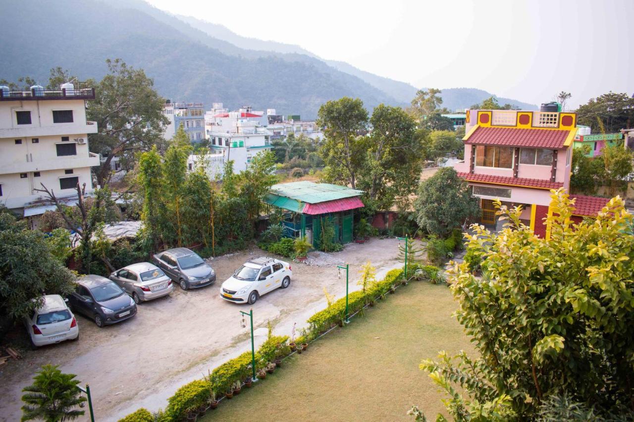 Mvt Guesthouse & Restaurant Rišikéš Exteriér fotografie